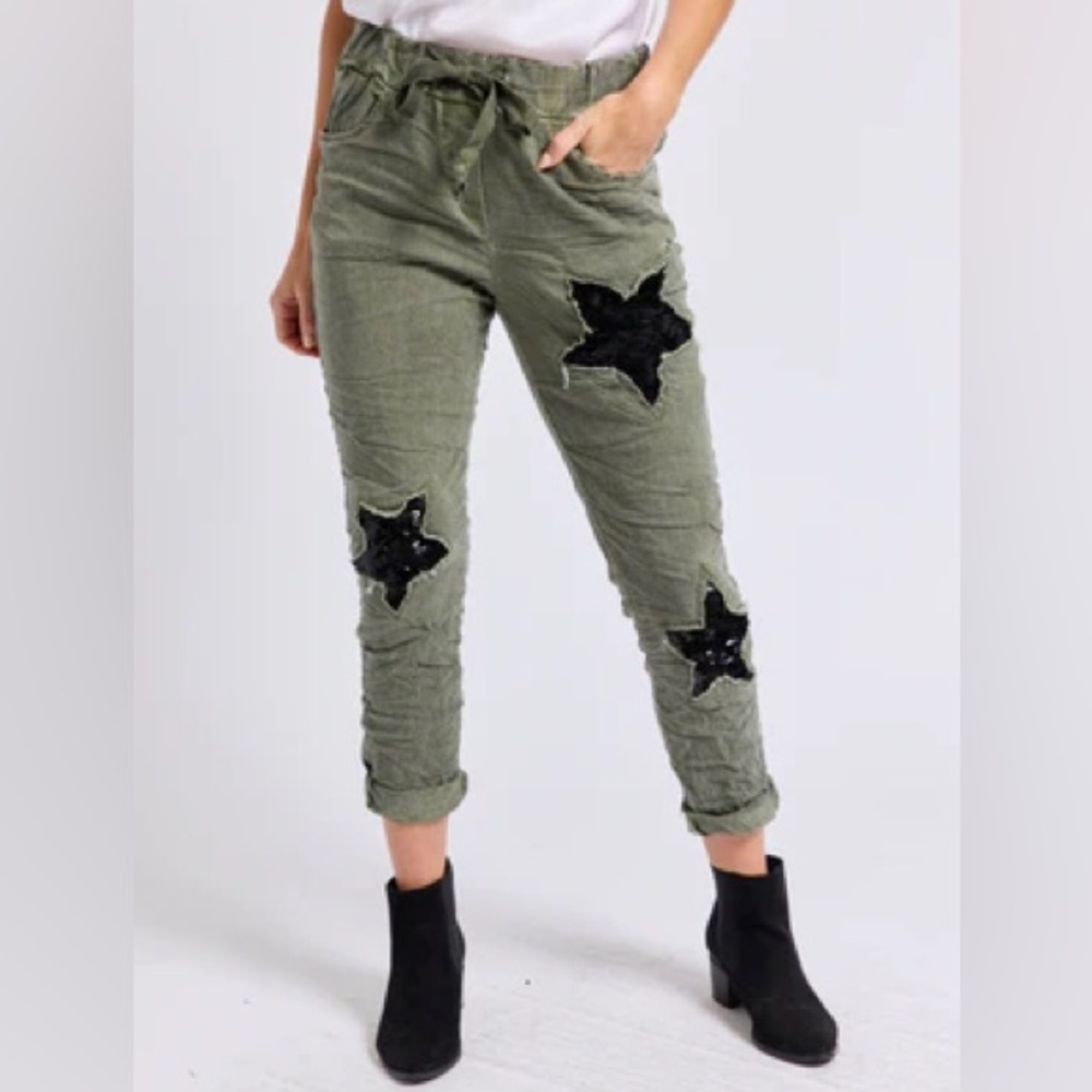 SZ:S Venti6 SEQUIN STAR CAPRI PANTS - ARMY GREEN